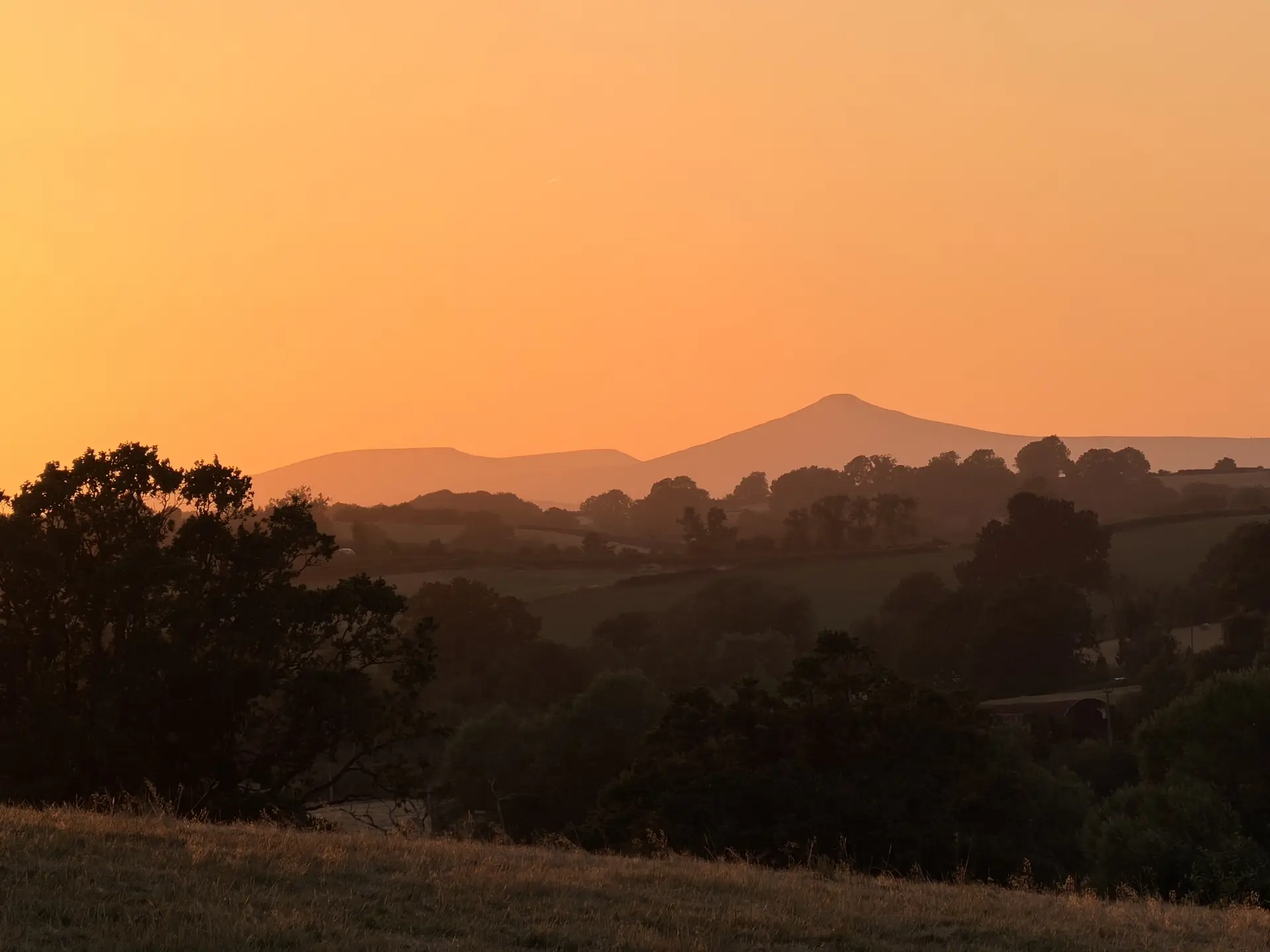 Brecon Beacons at golden hour used on the areas we cover section